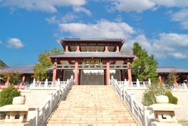 园内秦汉风格建筑